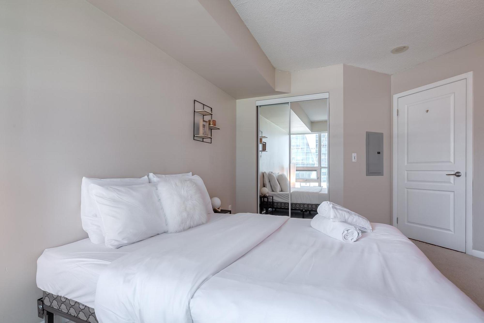 Rivetstays - The Yonge Toronto Eksteriør bilde