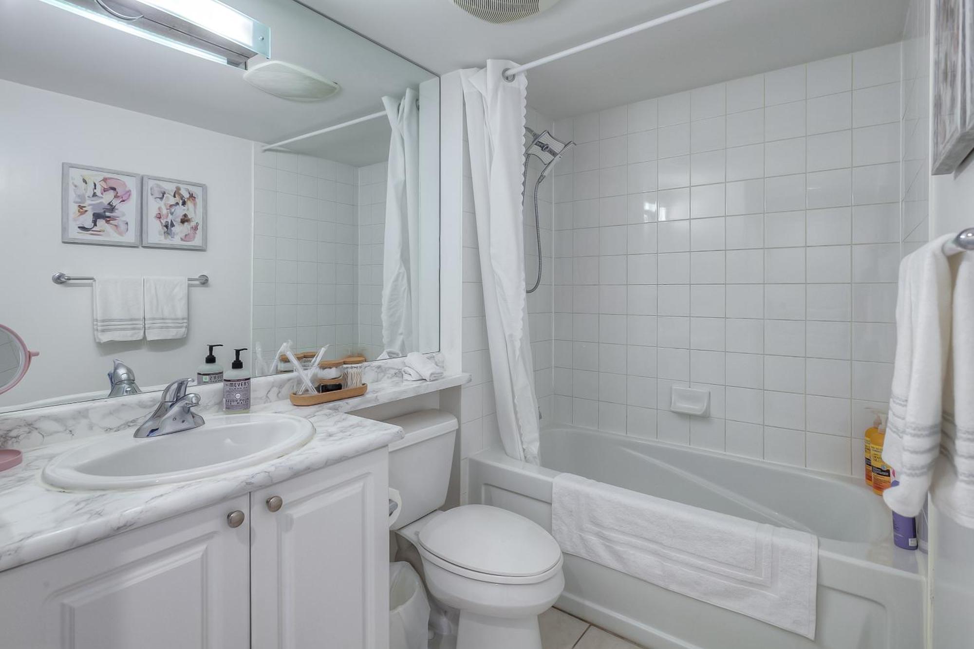 Rivetstays - The Yonge Toronto Eksteriør bilde