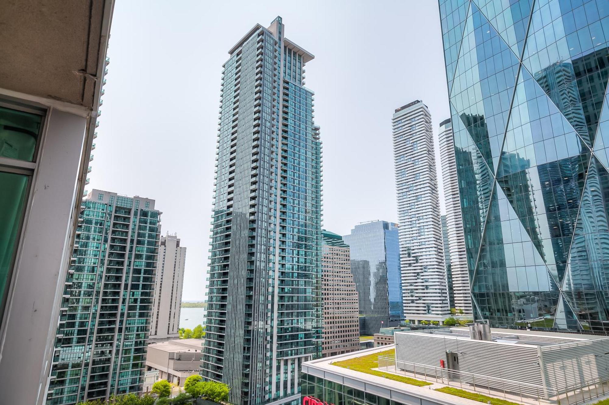 Rivetstays - The Yonge Toronto Eksteriør bilde
